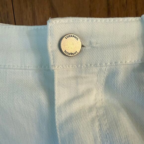 Liverpool White Denim Maya Crop Size 4 / 27 NWT Fray Split Hem Grommet - Picture 6 of 14